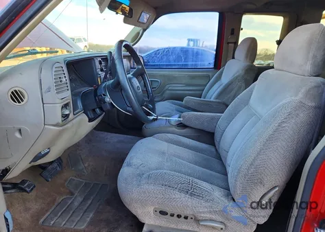 1998 Chevrolet Gmt-400 C1500 z USA, uszkodzony, nr VIN 2GCEC19R7W1134814